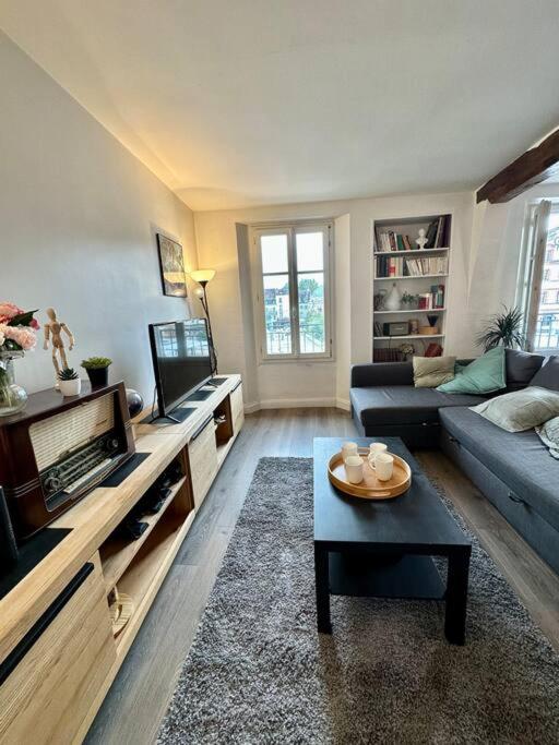 Le Belly - Fontainebleau Appartement Buitenkant foto